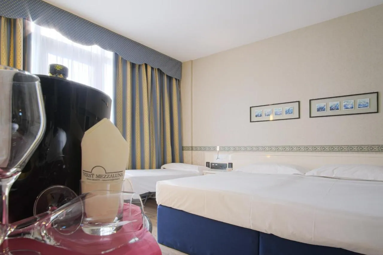 Hotel Viest Vicenza 4*,  Italy